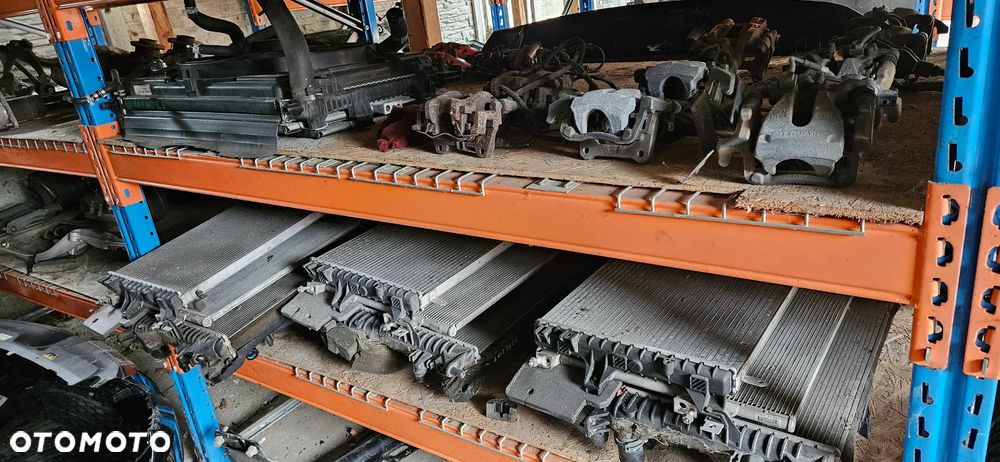 Zderzak przód tył Klapa maska reflektor lampa chłodnice sterowniki moduły rozruszniki kompresory skrzynie silniki zawieszenie HURT sprzedaż hurtowa CAŁE KONTO - 8