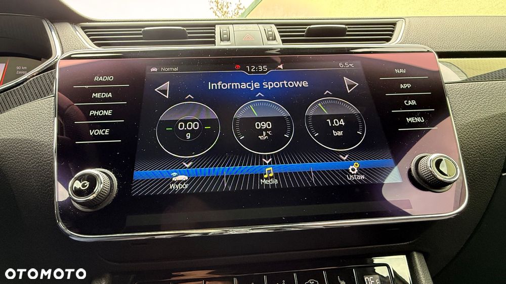 Skoda Superb 2.0 TDI 4x4 DSG L&K - 37