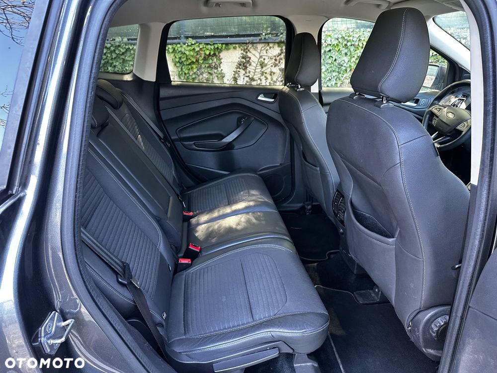 Ford Kuga 2.0 TDCi 4WD Titanium - 17