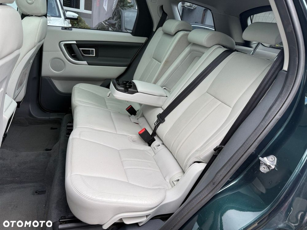 Land Rover Discovery Sport - 10