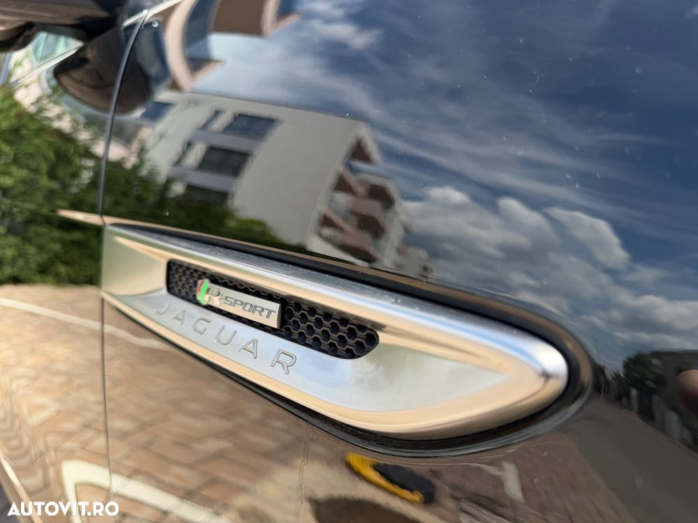 Jaguar F-Pace 20d AWD R-Sport - 12
