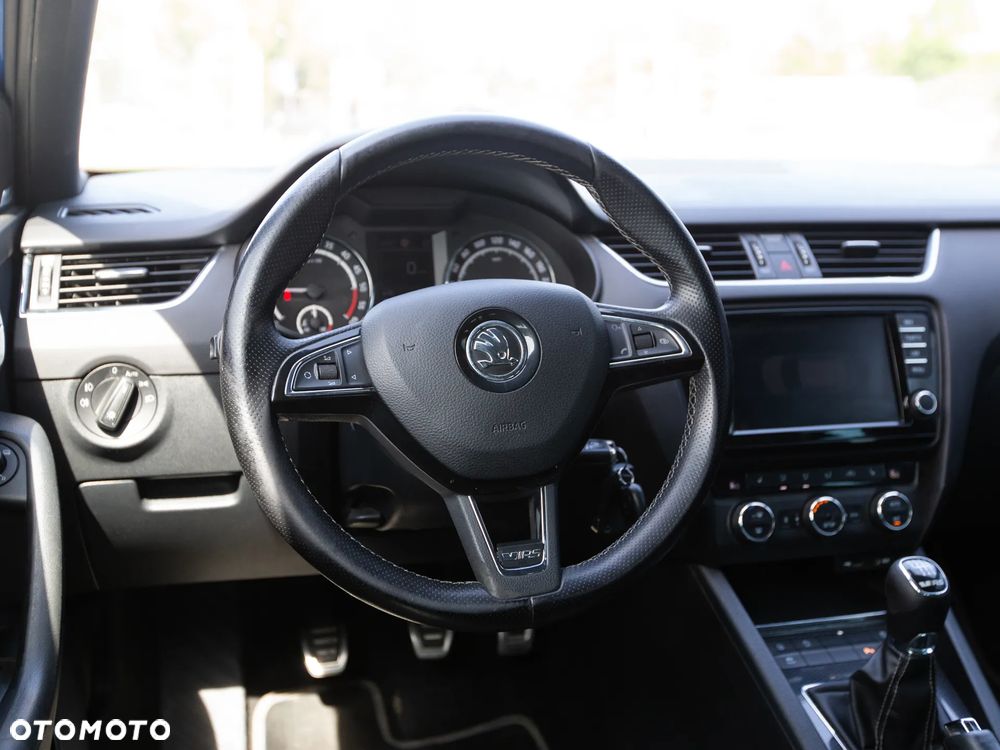 Skoda Octavia 2.0 TDI (Green tec) RS - 21