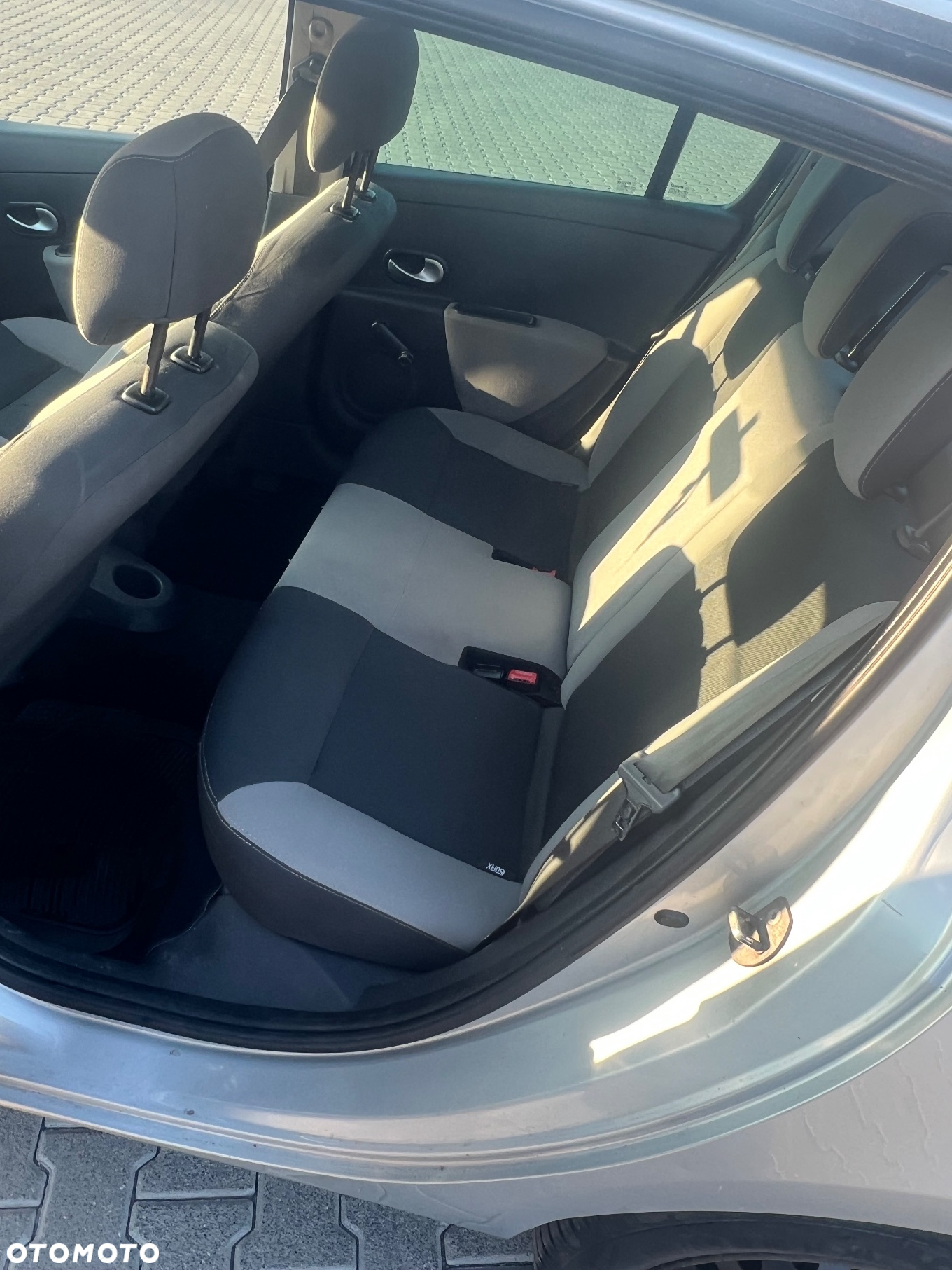 Renault Clio 1.5 dCi 75 Expression - 16