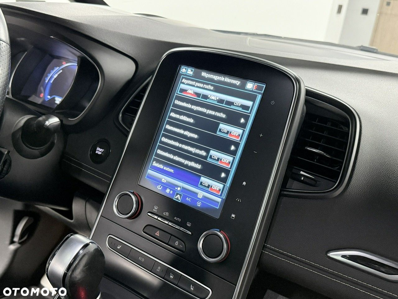 Renault Scenic - 23