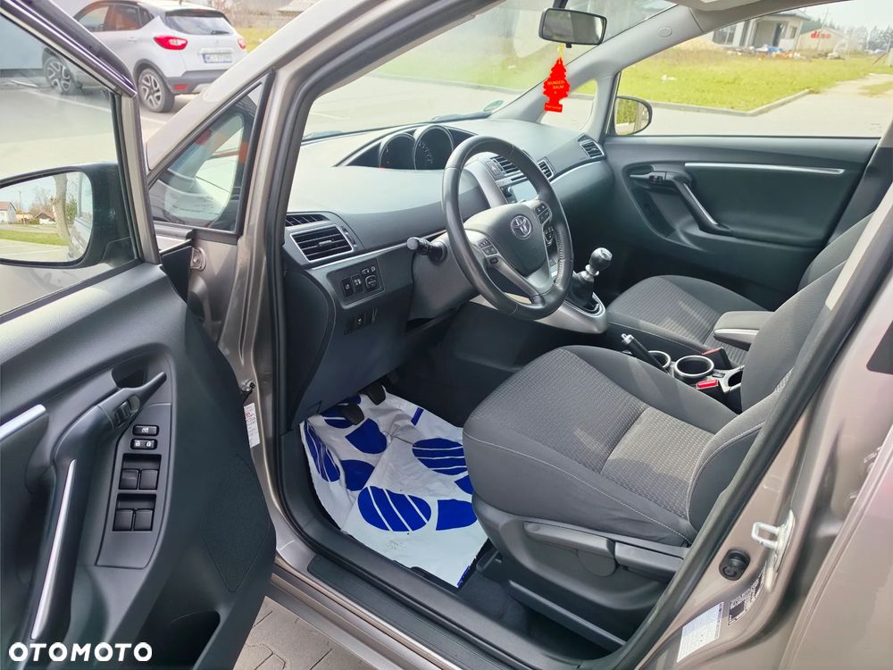Toyota Verso 1.6 D-4D 5-Sitzer Start/Stop Executive - 16
