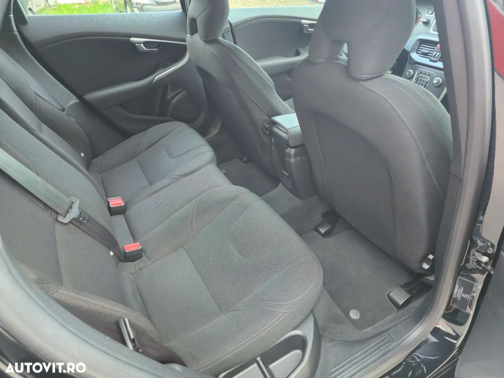 Volvo V40 D2 Kinetic - 14