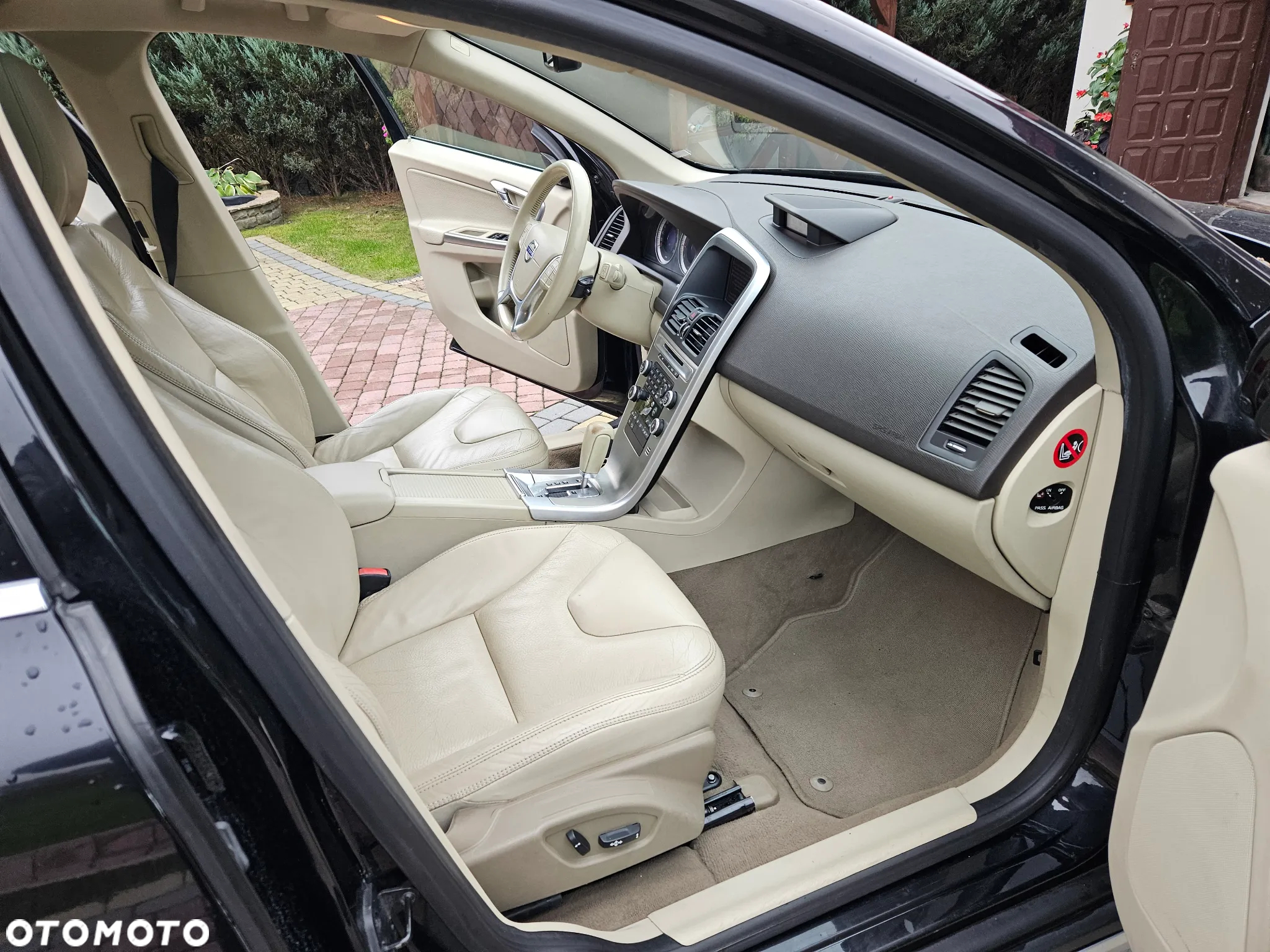 Volvo XC 60 - 6