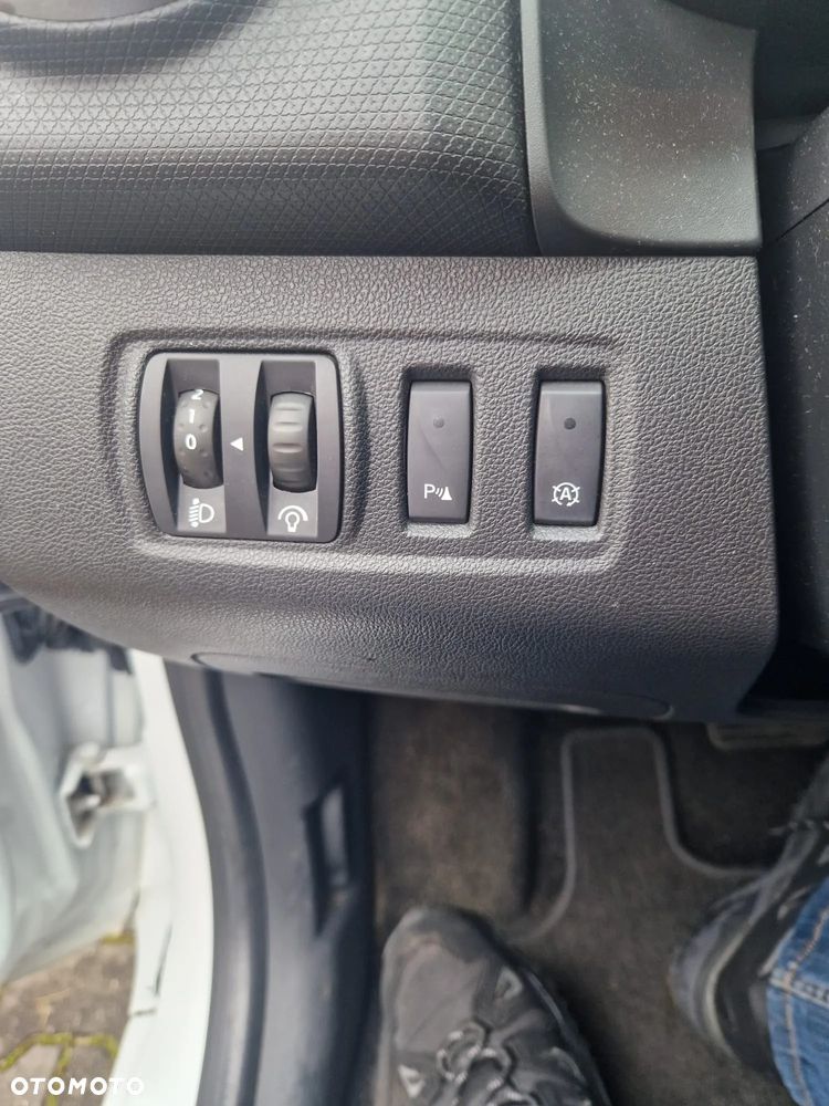 Renault Clio 1.2 Energy TCe Limited EDC EU6 - 13