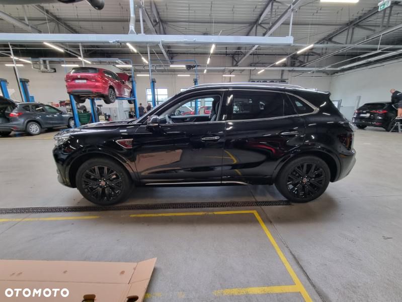 Hongqi HS5 - 4