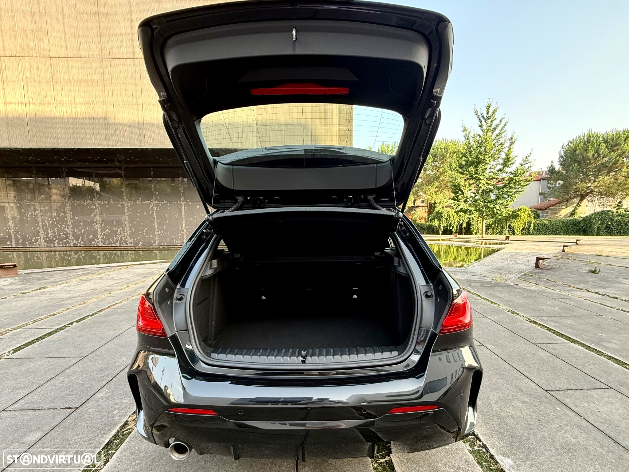 BMW 118 i Pack Desportivo M Auto - 33