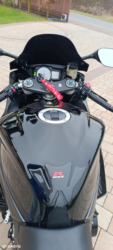 Suzuki GSX-R - 11