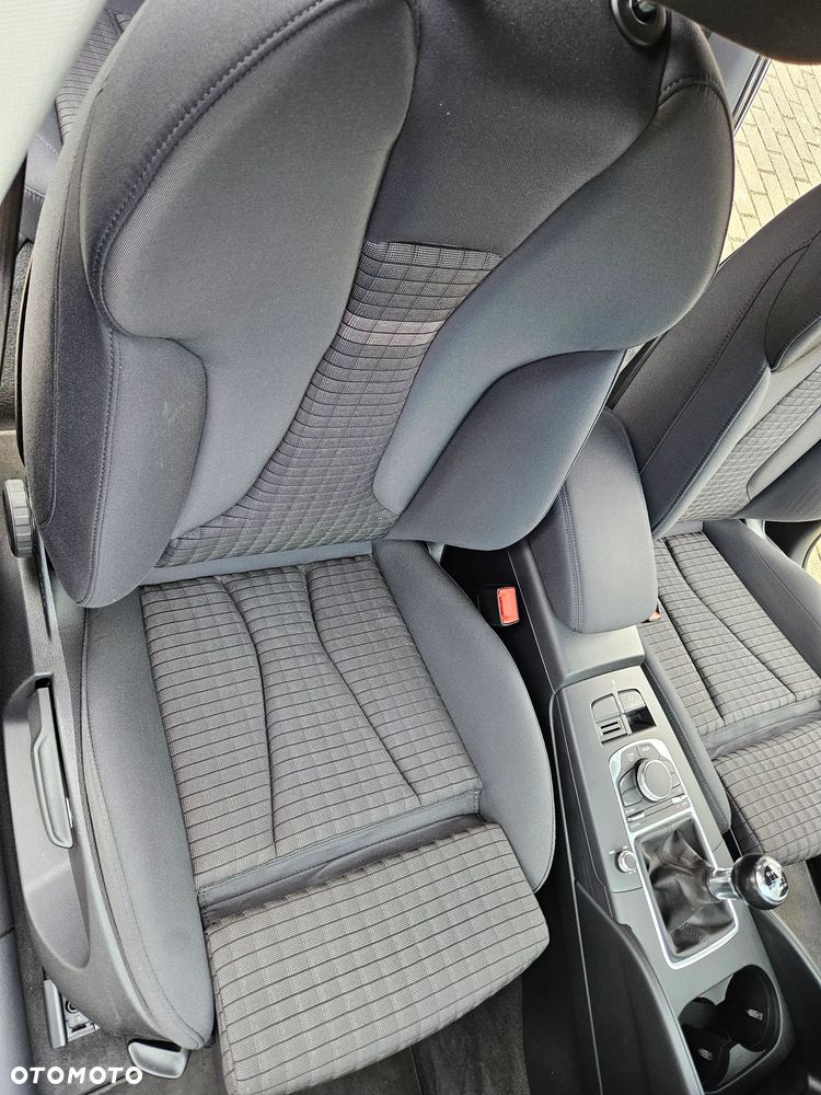 Audi A3 Sportback 1.6 TDI Attraction - 28