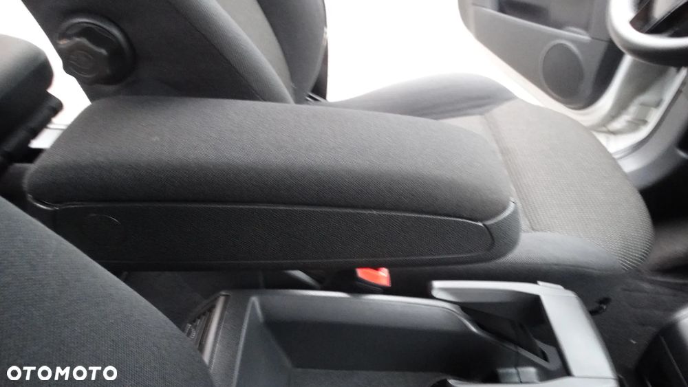 Opel Zafira - 18
