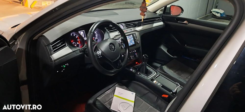 Volkswagen Passat Variant 1.4 TSI (BlueMotion Technology) Comfortline - 17