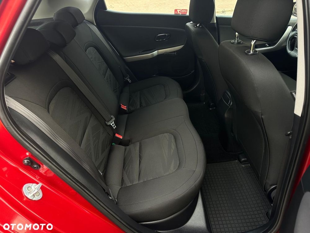 Kia Ceed - 7