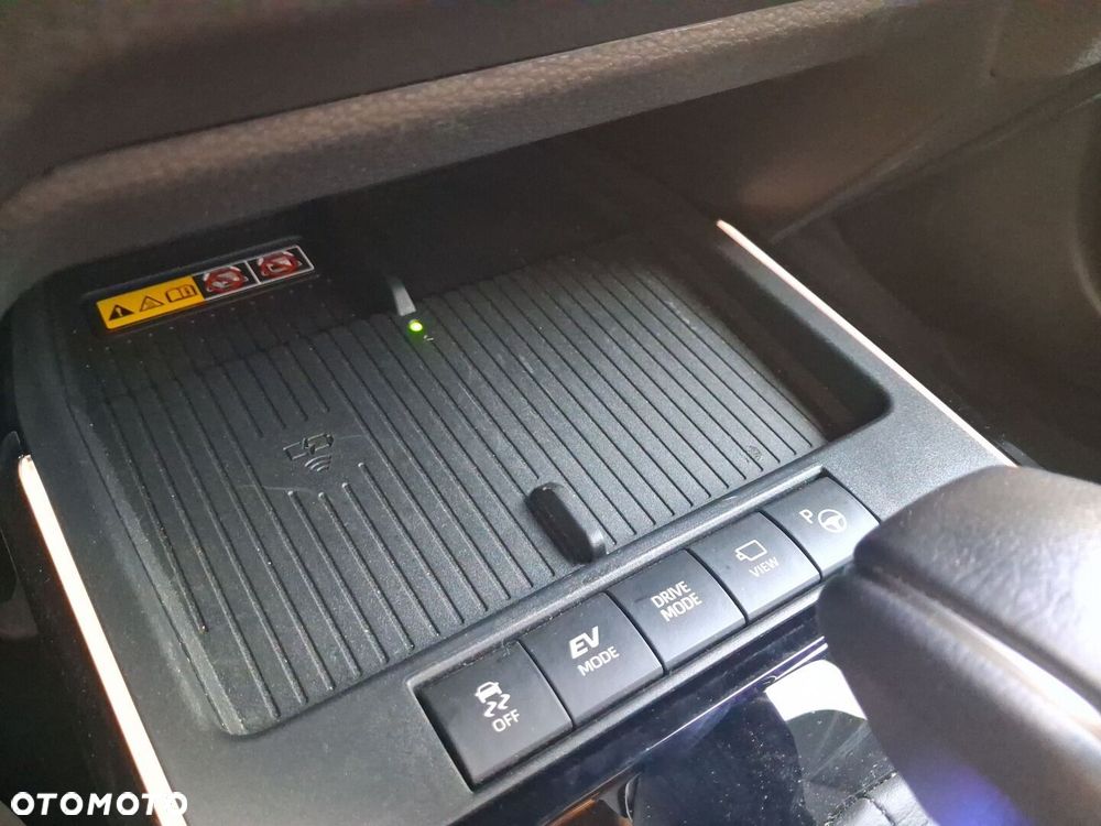 Toyota Corolla Cross - 25