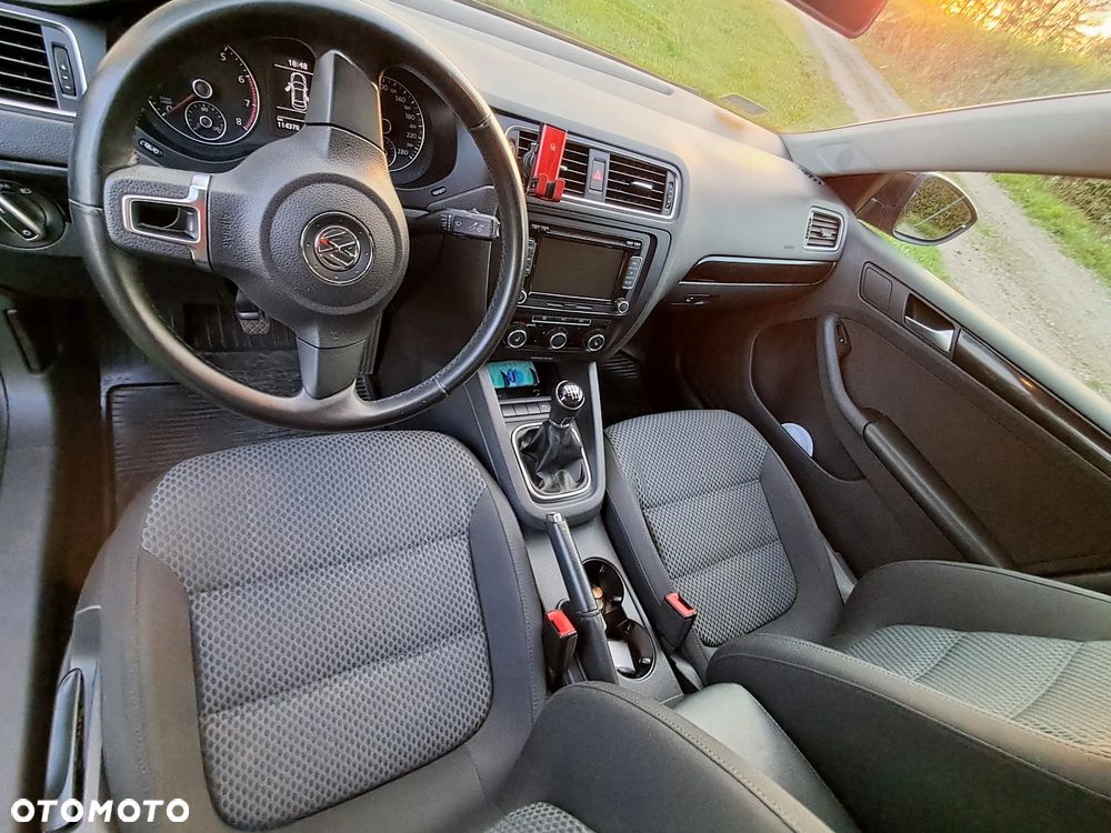 Volkswagen Jetta 1.2 TSI Comfortline - 5