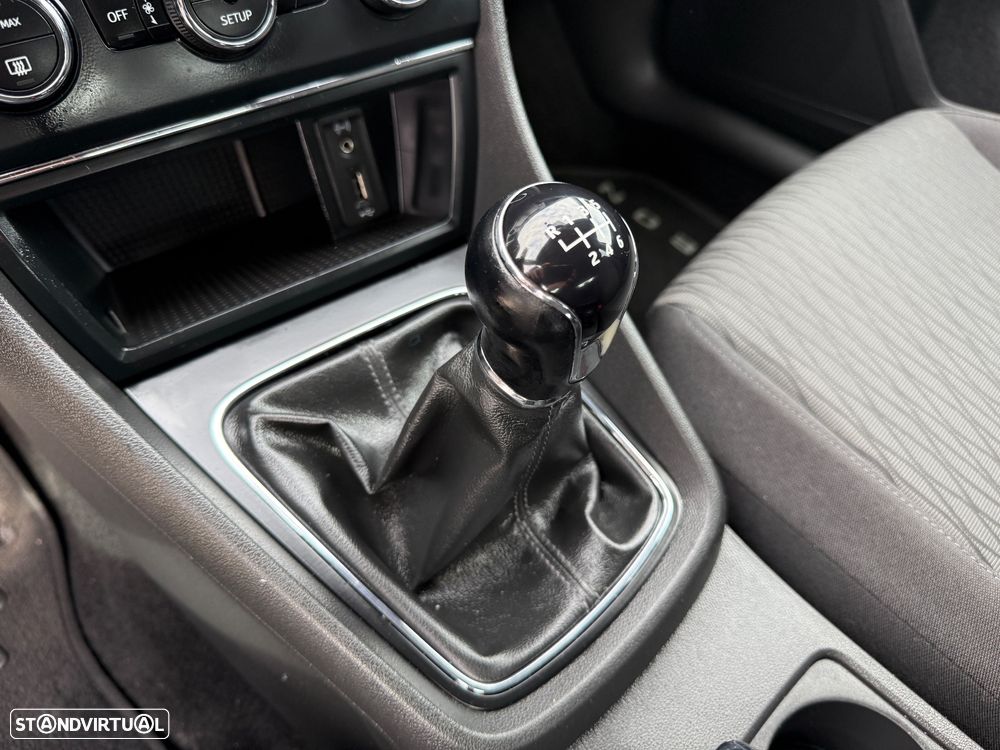 SEAT Leon ST 1.6 TDI Style Ecomotive - 26