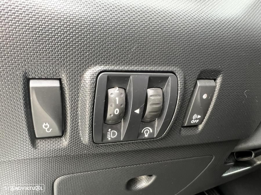 Renault Zoe (c/ Bateria) Intens 40 - 18