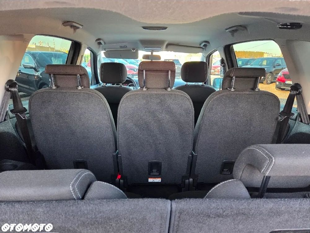 Ford S-Max - 22