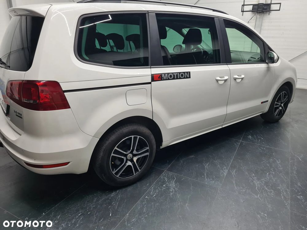 Volkswagen Sharan 2.0 TDI 4MOTION Blue Motion Style - 13