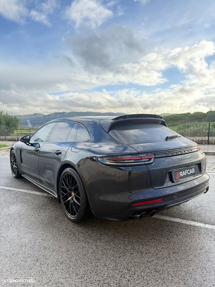 Porsche Panamera Sport Turismo 4 E-Hybrid - 4