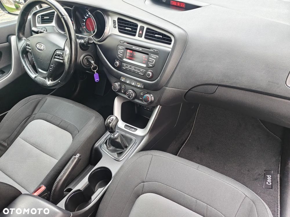 Kia Ceed 1.6 CRDi Business Line - 18