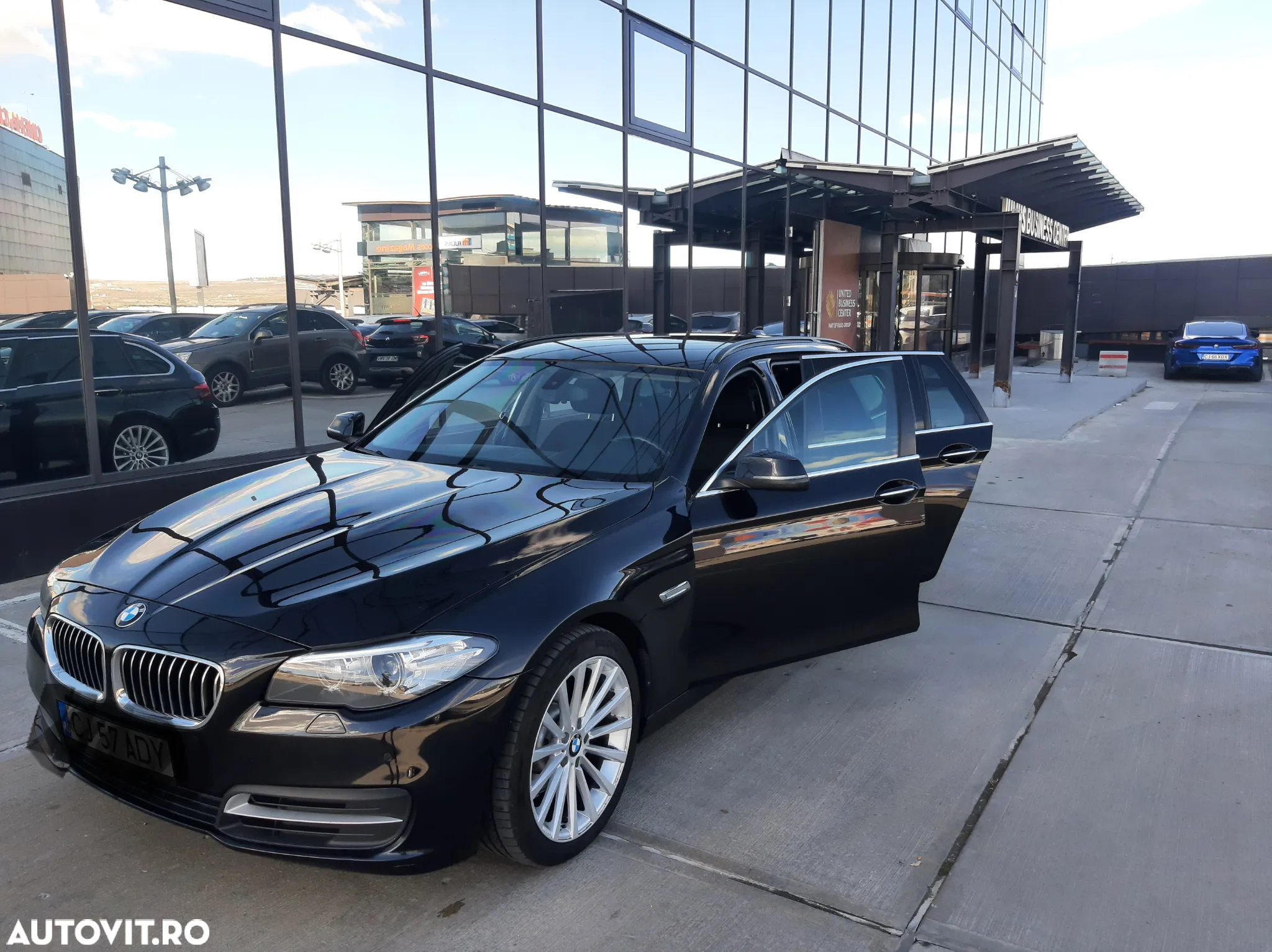 BMW Seria 5 520d Touring Aut. - 4