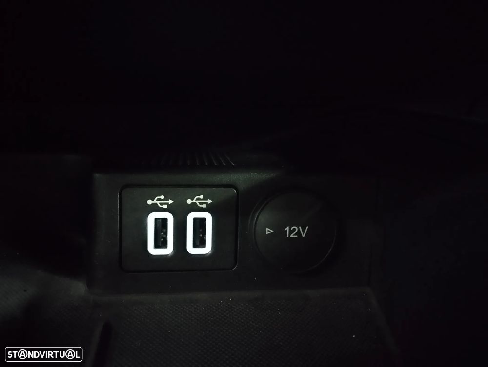 Ford Kuga 2.5 PHEV Titanium - 36