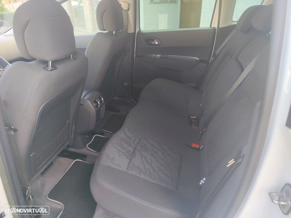 Peugeot 3008 2.0 HDi Hybrid4 - 9