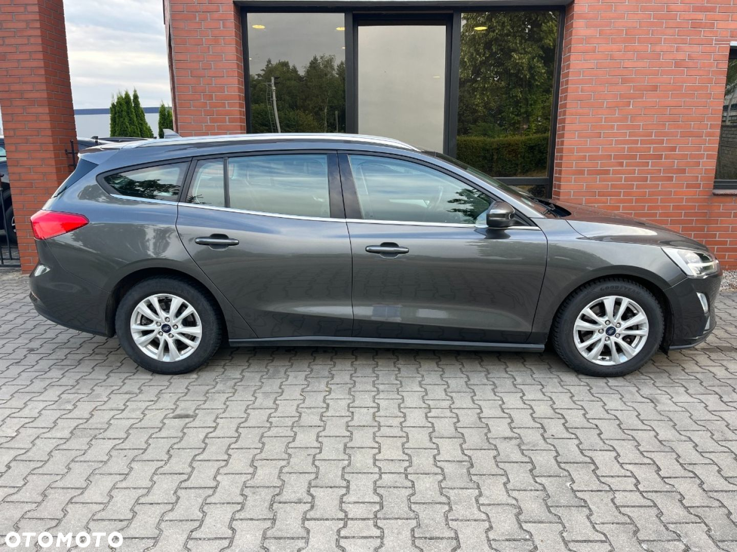 Ford Focus Turnier 1.5 EcoBlue Start-Stopp-System TITANIUM - 28