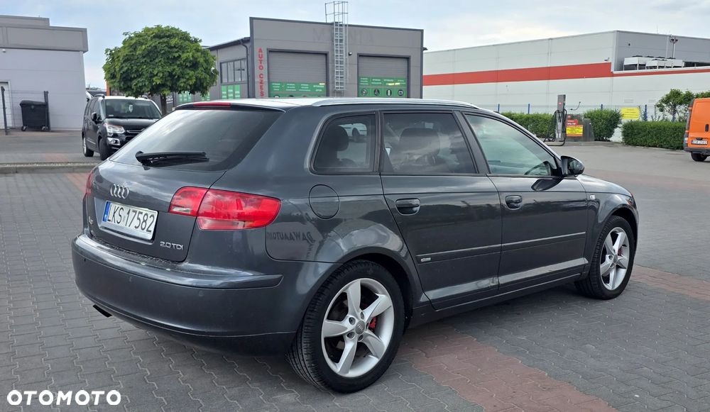 Audi A3 Sportback - 4