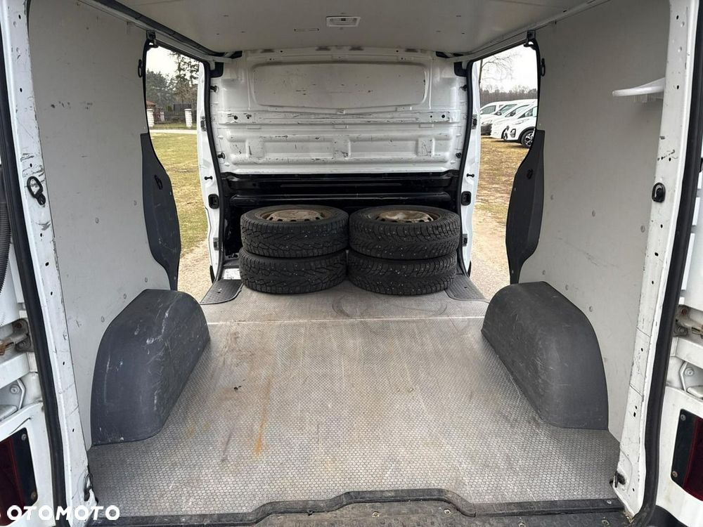 Renault Trafic - 32