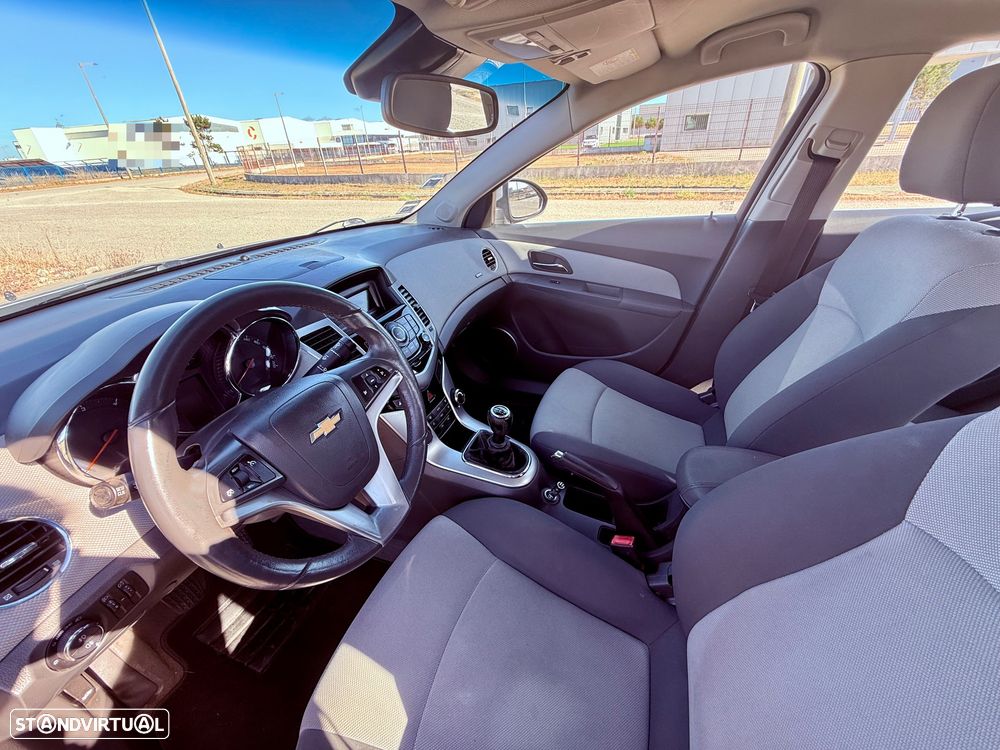 Chevrolet Cruze 2.0 VCDi LT - 19