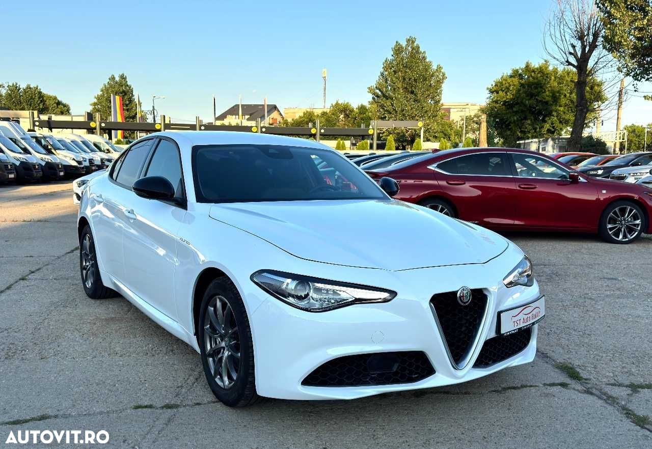 Alfa Romeo Giulia - 12