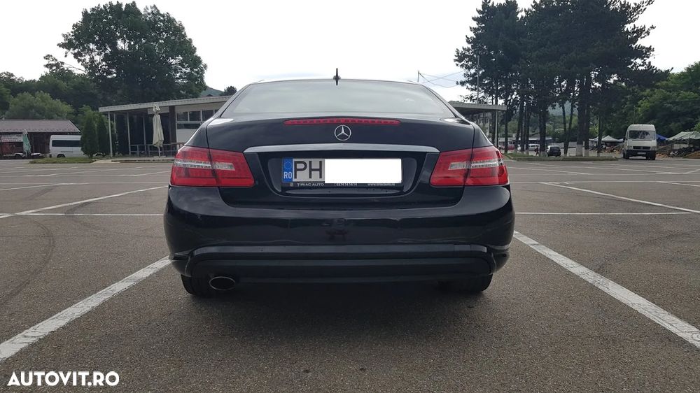 Mercedes-Benz E 220 CDI DPF BlueEFFICIENCY 7G-TRONIC Avantgarde - 8