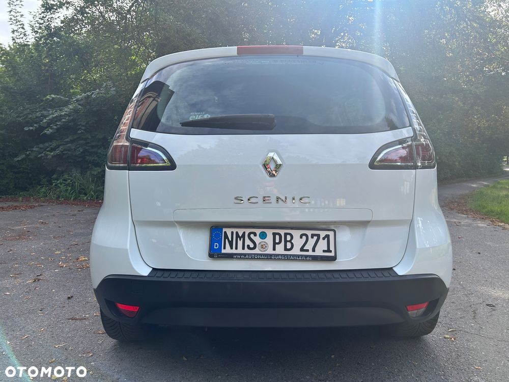 Renault Scenic 1.6 16V 110 TomTom Edition - 11