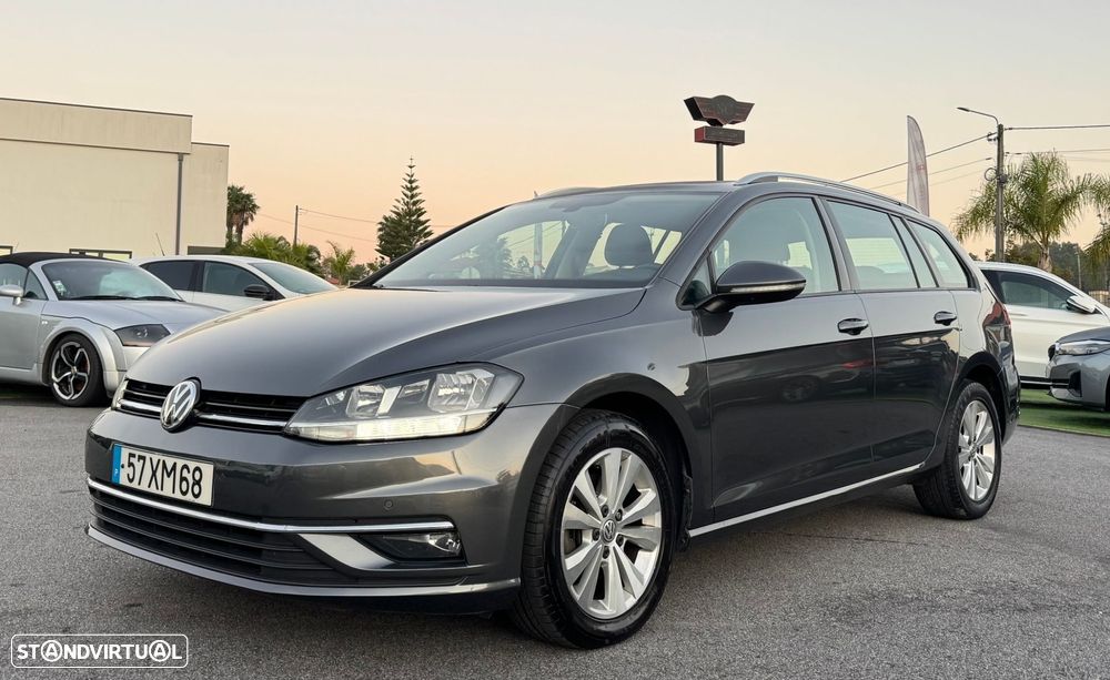 VW Golf Variant 1.6 TDi Confortline - 11