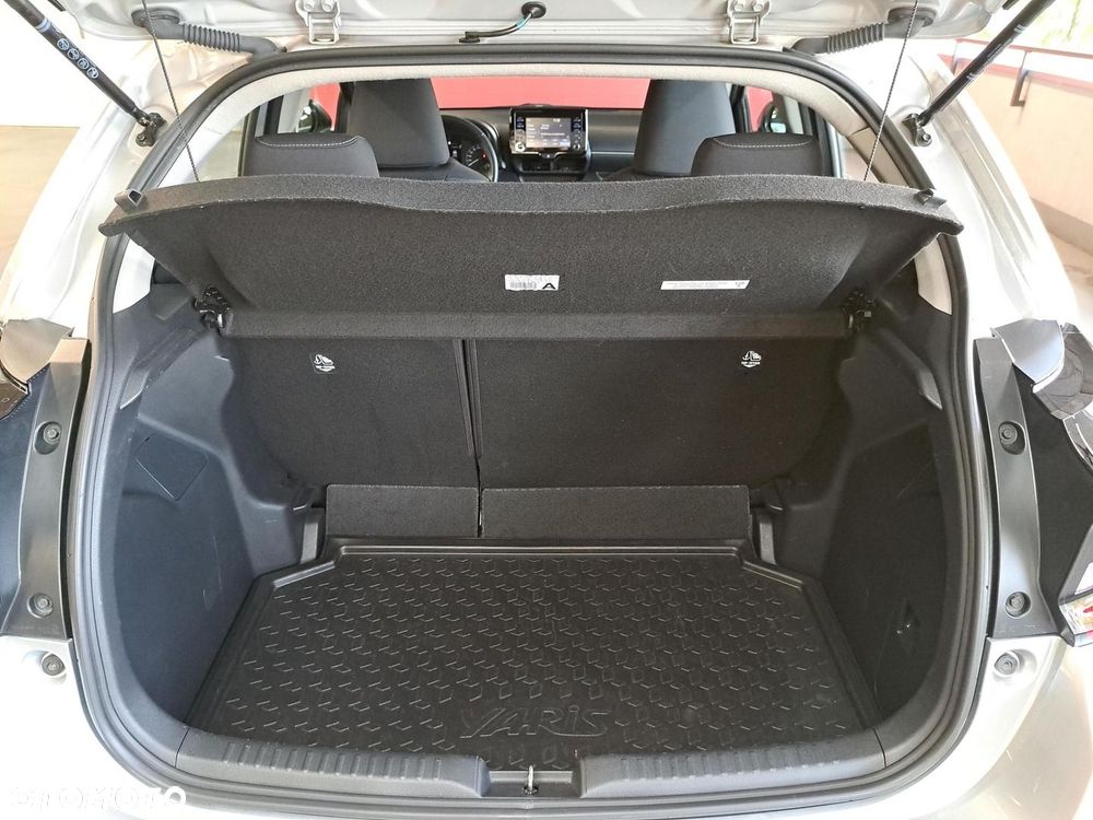 Toyota Yaris - 13