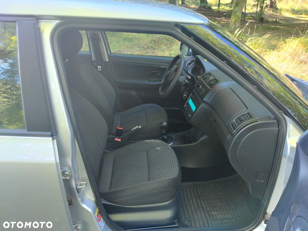 Skoda Fabia - 10