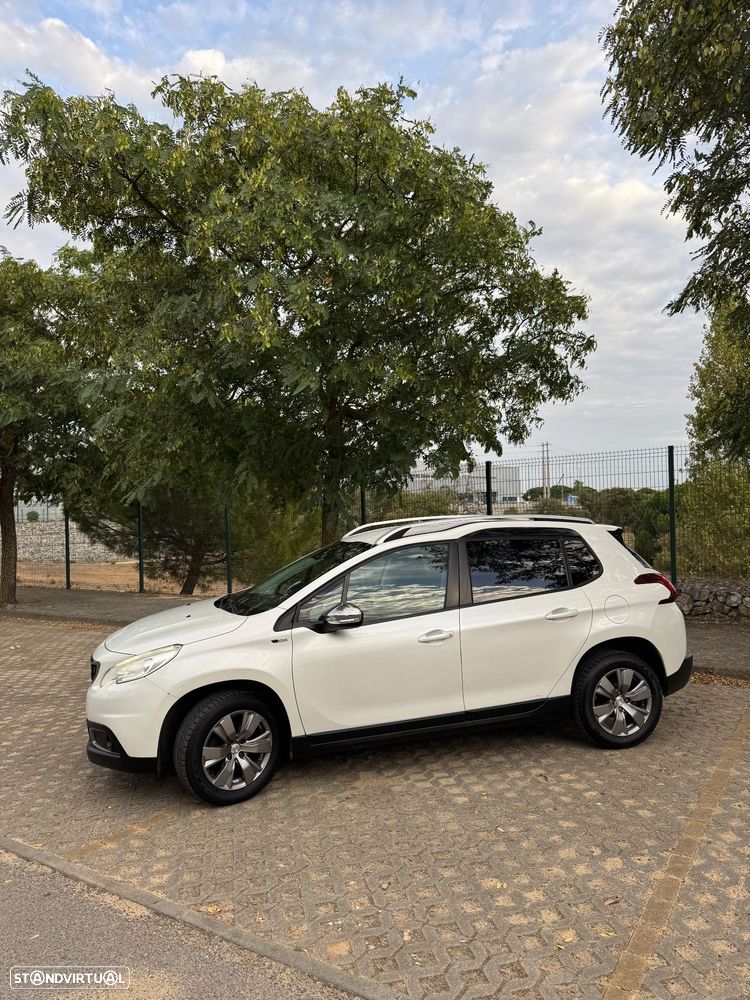 Peugeot 2008 1.2 VTi Allure - 11