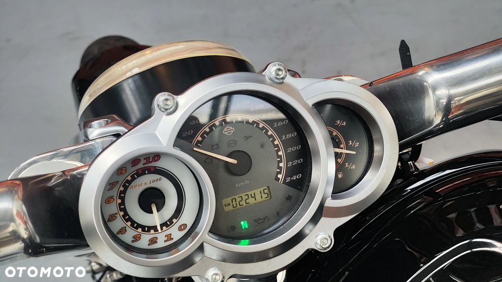 Harley-Davidson V-Rod Muscle - 15