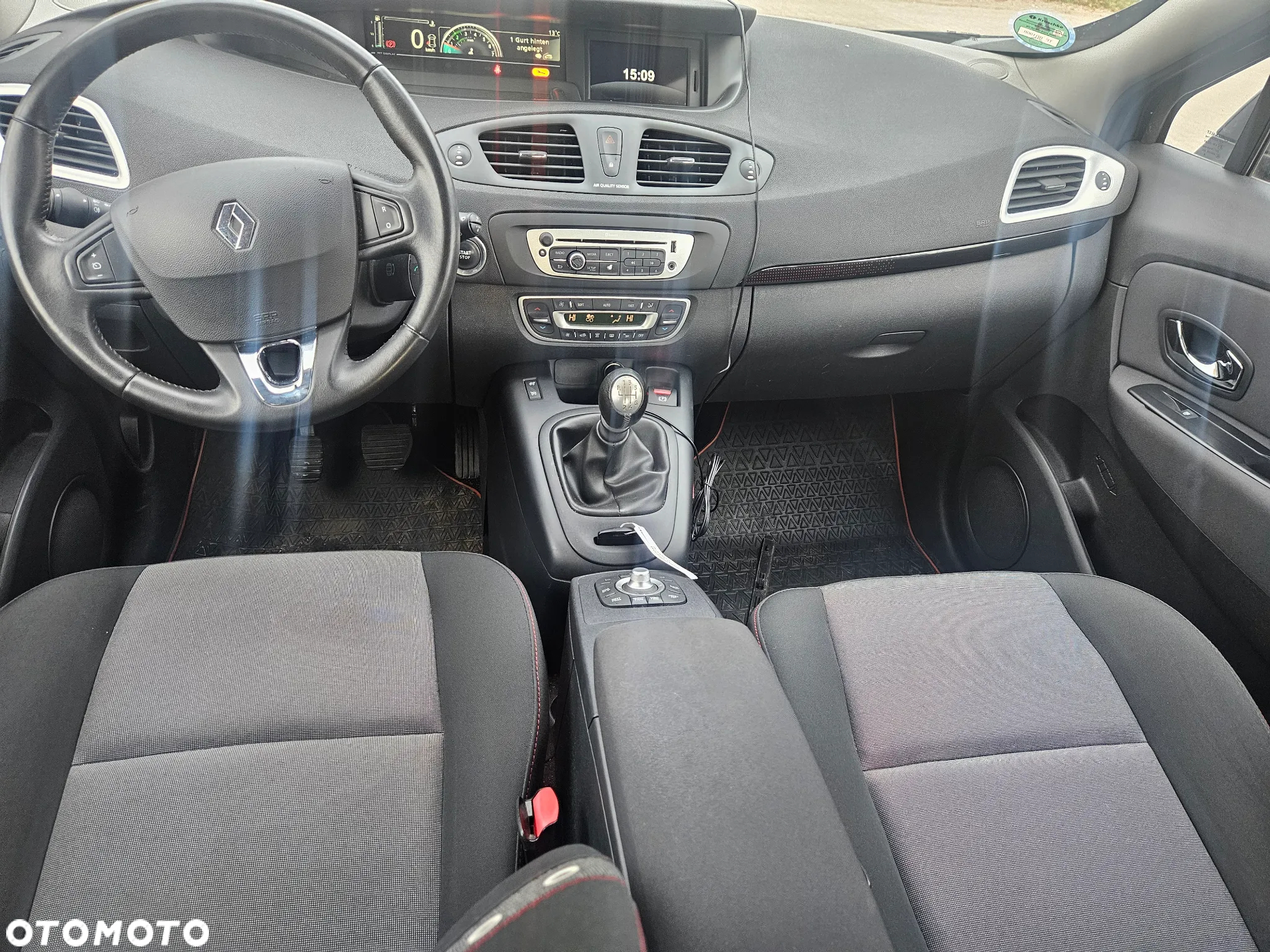 Renault Scenic ENERGY TCe 130 S&S Paris - 12