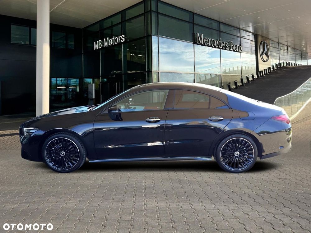 Mercedes-Benz CLA - 4