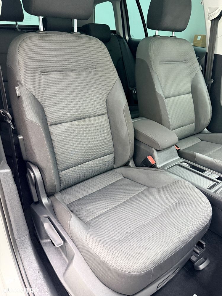 Volkswagen Golf 2.0 BlueTDI DSG Highline - 17