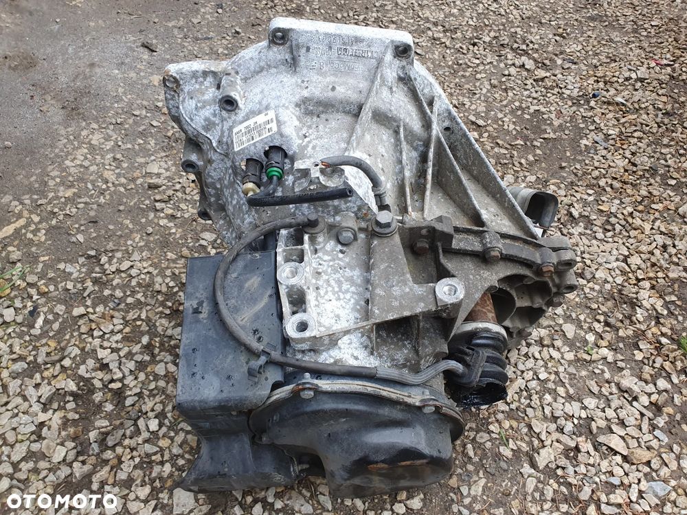 SKRZYNIA BIEGÓW 8A6R-7002-JH FORD FIESTA MK7 1.25 LIFT - 3