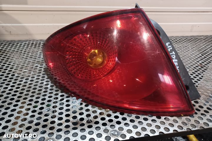 Lampa / Tripla stop stanga pe aripa 5P5945095B Seat Toledo 3 - 5P [20 - 1