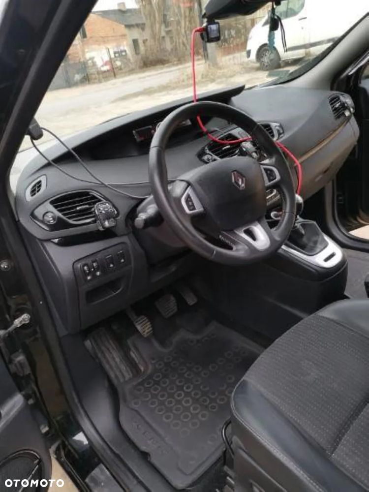 Renault Scenic 1.6 dCi Energy Bose Edition - 6