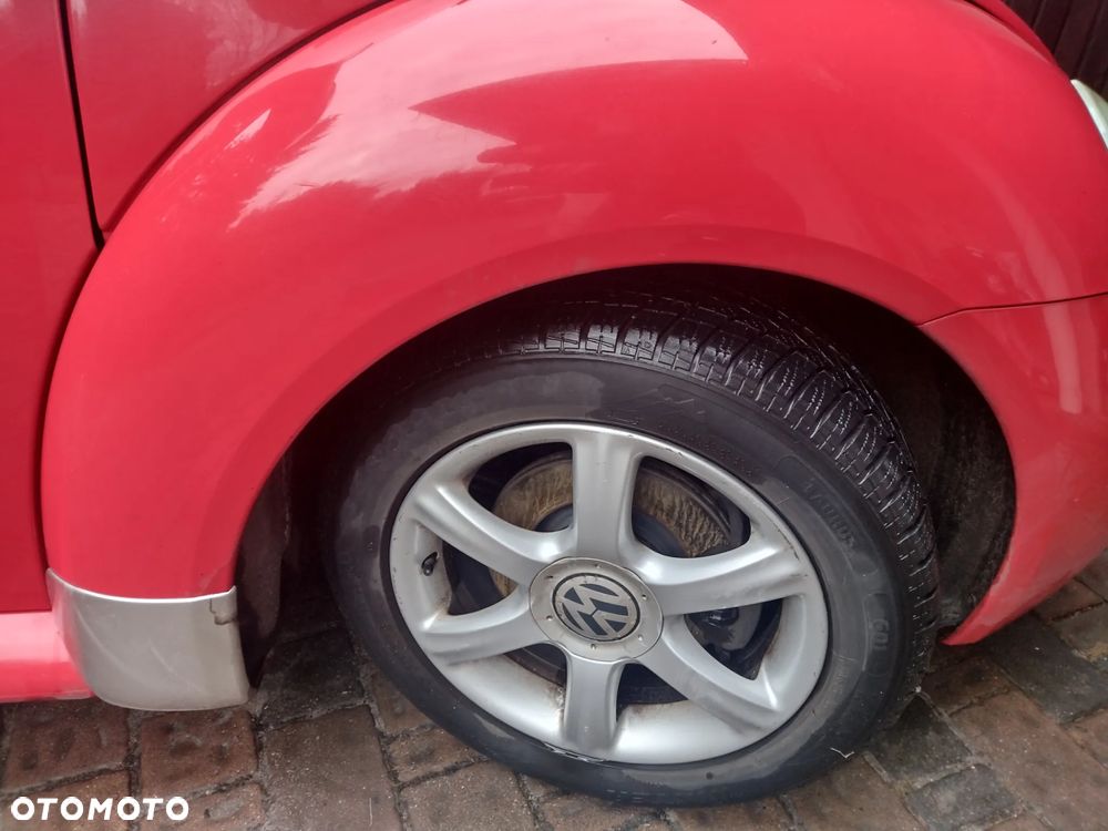 Volkswagen New Beetle - 13