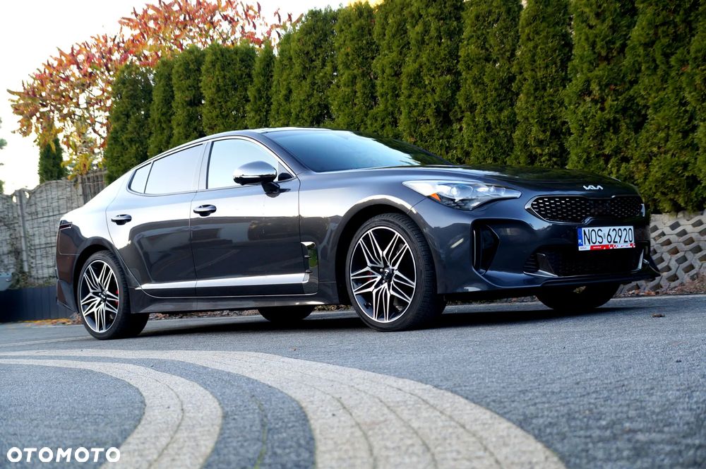 Kia Stinger - 40